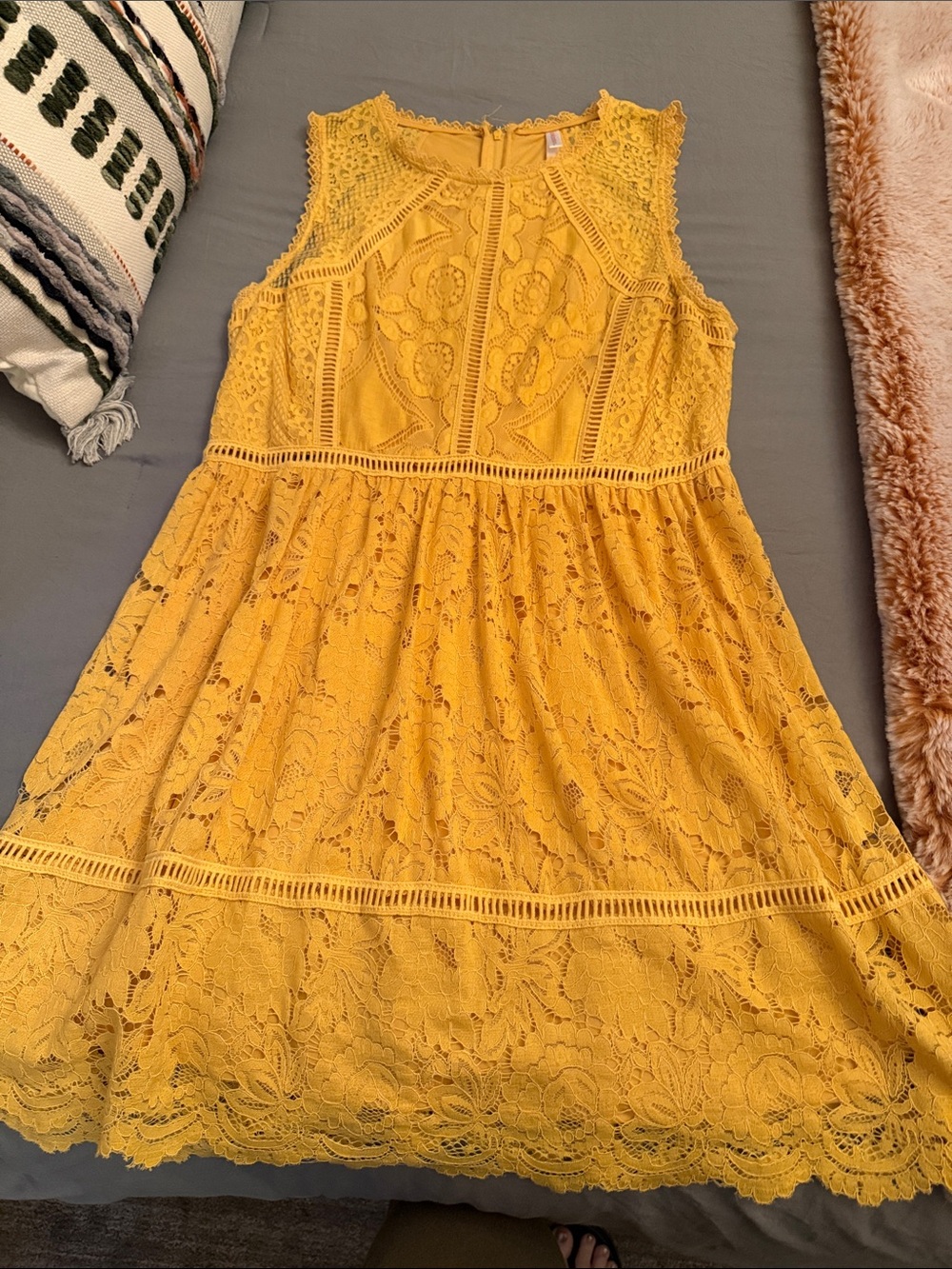 Women’s Yellow Lace Sundress - Sleeveless Party Dress Fully lined